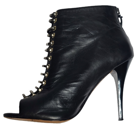 L.A.M.B Leather Lace Up Ring Black Heels - Picture 3 of 7